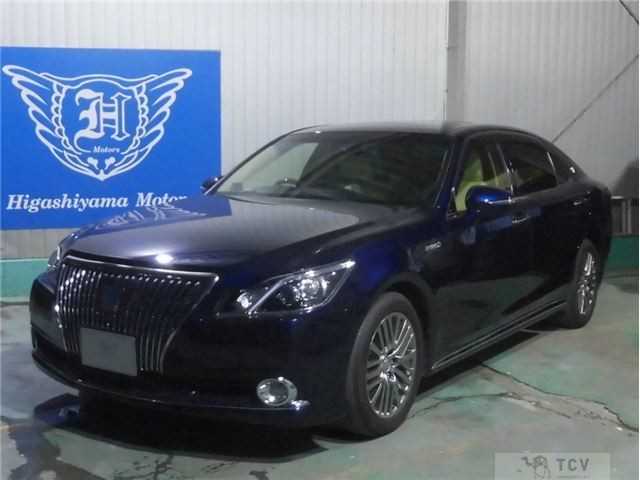 2016 Toyota Crown Majesta