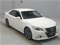 2014 Toyota Crown Hybrid