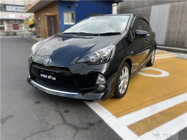 2013 Toyota AQUA