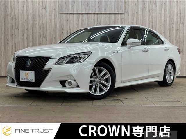2013 Toyota Crown Athlete Series