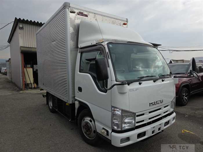 2011 Isuzu Elf Truck