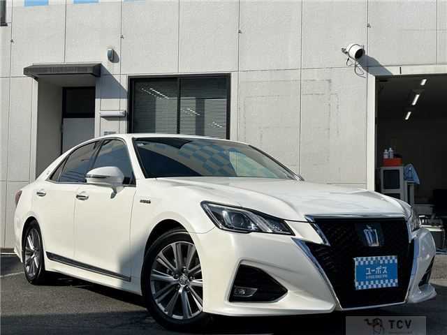 2016 Toyota Crown Hybrid