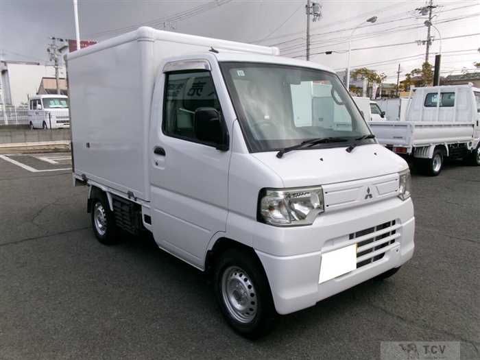 2012 Mitsubishi Minicab Truck