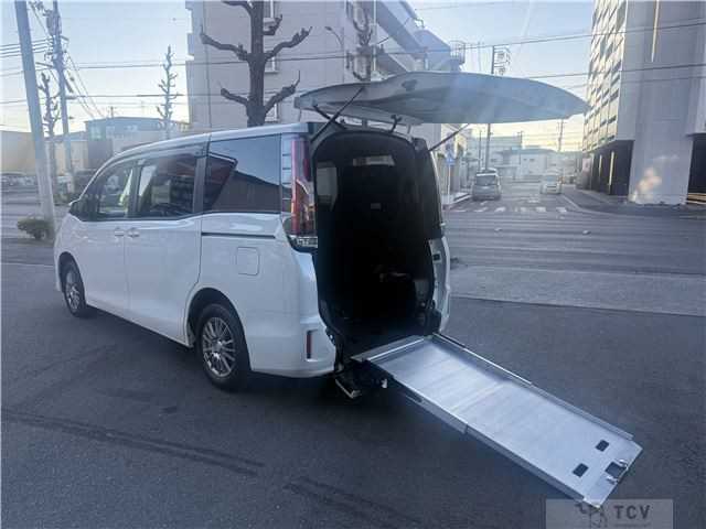 2018 Toyota Noah