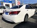 2014 Toyota Crown Hybrid