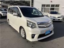2010 Toyota Noah