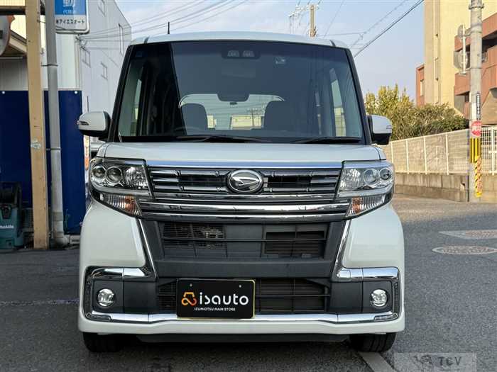 2016 Daihatsu Tanto Custom