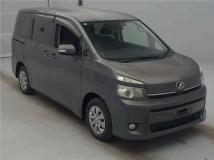 2012 Toyota Voxy