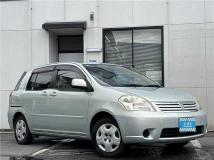 2005 Toyota Raum