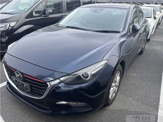 2017 Mazda Axela