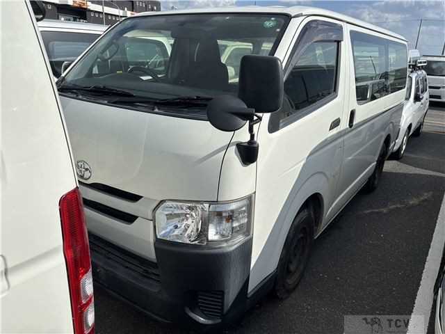 2015 Toyota Regiusace Van