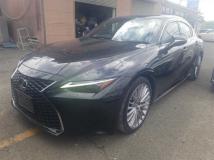 2022 Lexus IS