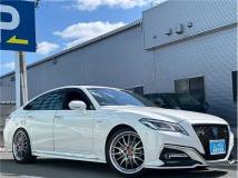 2018 Toyota Crown Hybrid