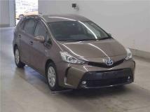 2015 Toyota PRIUS α