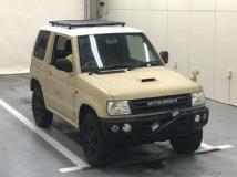 2005 Mitsubishi Pajero Mini