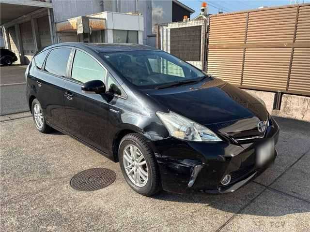 2014 Toyota PRIUS α