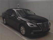 2013 Toyota Crown Hybrid