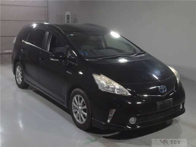 2013 Toyota PRIUS α