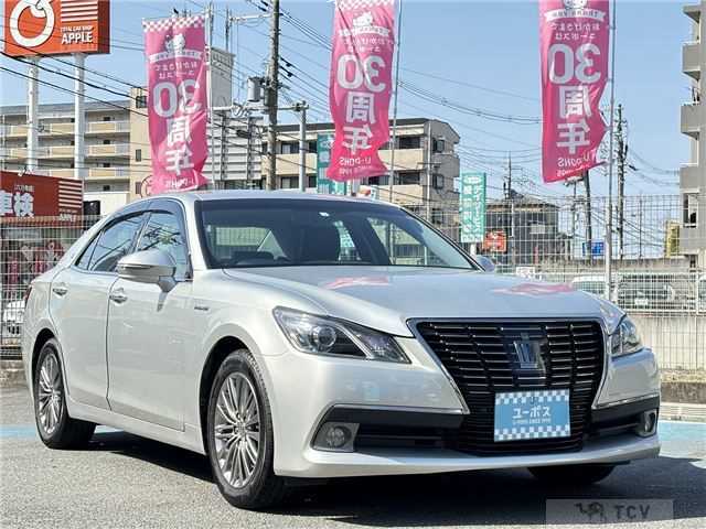 2015 Toyota Crown Hybrid