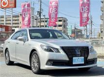 2015 Toyota Crown Hybrid