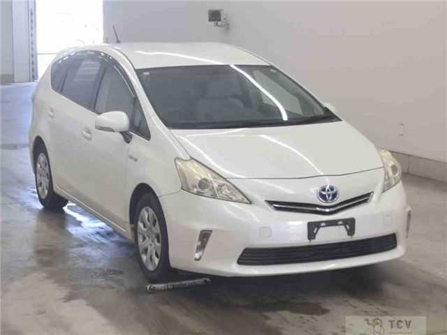 2011 Toyota PRIUS α