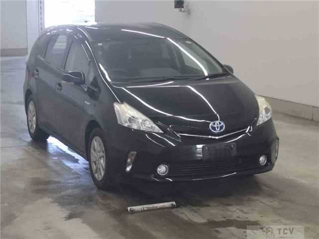 2013 Toyota PRIUS α