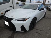 2023 Lexus IS