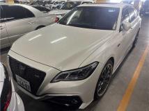 2019 Toyota Crown Hybrid