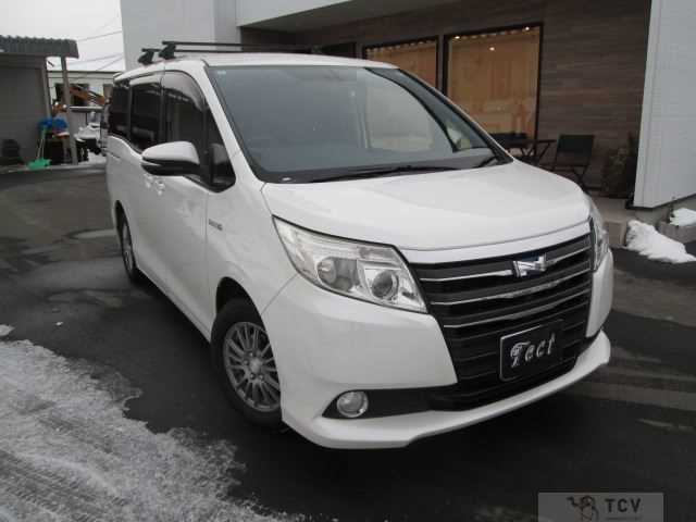 2014 Toyota Noah