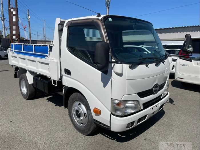 2015 Hino Dutro