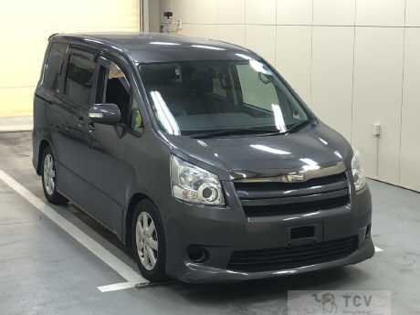 2009 Toyota Noah
