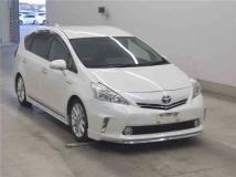 2013 Toyota PRIUS α