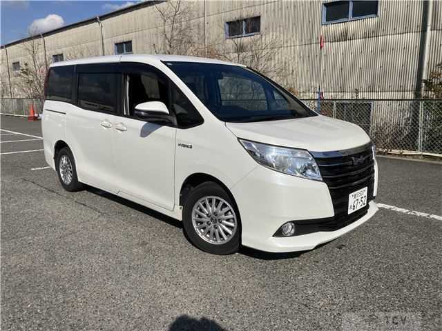 2015 Toyota Noah