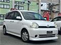 2005 Toyota Sienta