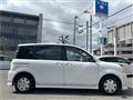 2005 Toyota Sienta