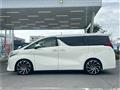 2015 Toyota Alphard Hybrid