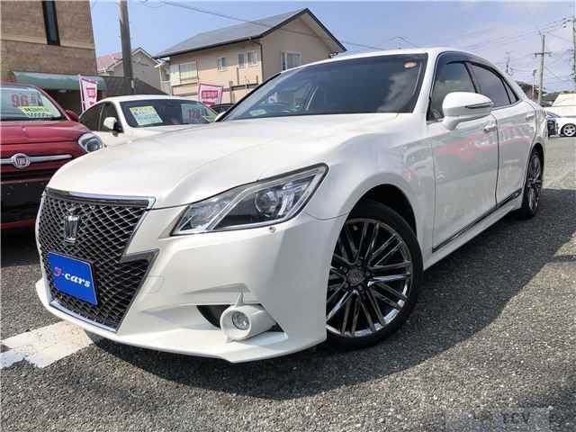 2013 Toyota Crown Hybrid