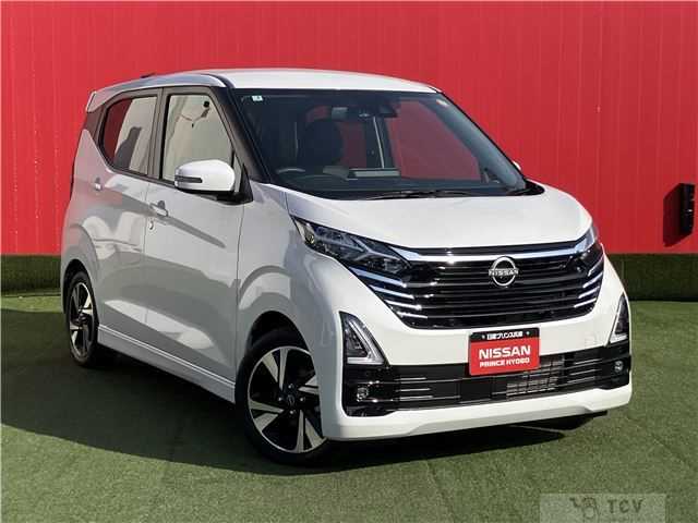 2025 Nissan Nissan Others