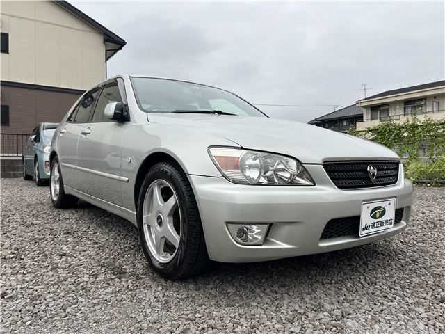 2002 Toyota Altezza