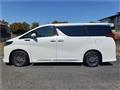 2023 Toyota Alphard Hybrid