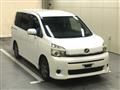 2010 Toyota Voxy