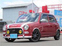 2004 Daihatsu Miragino