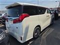 2022 Toyota Alphard Hybrid