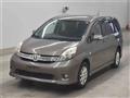 2011 Toyota Isis