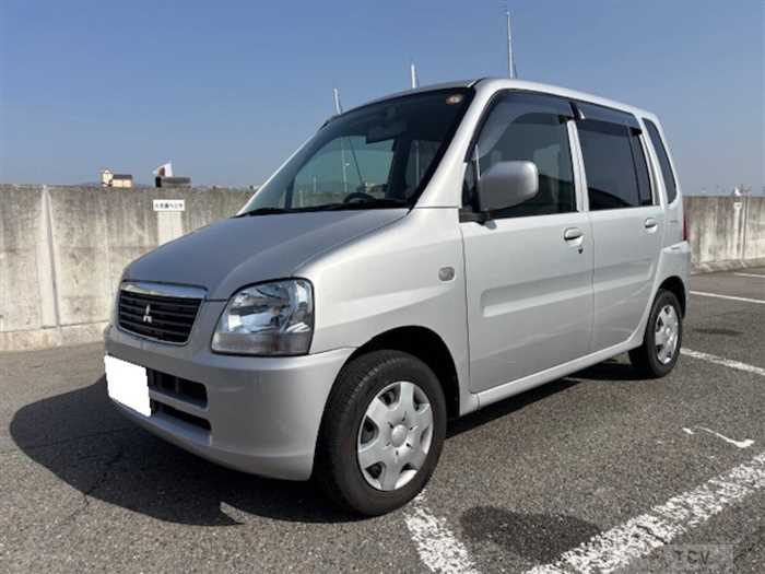 2003 Mitsubishi Toppo Bj