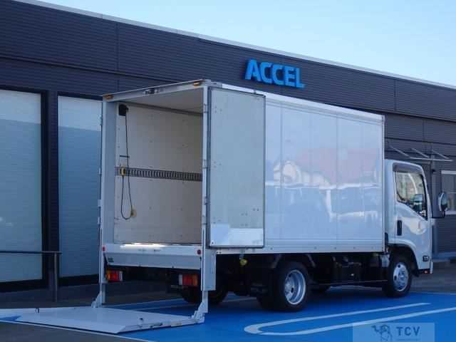 2015 Isuzu Elf Truck