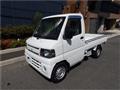 2011 Mitsubishi Minicab Truck