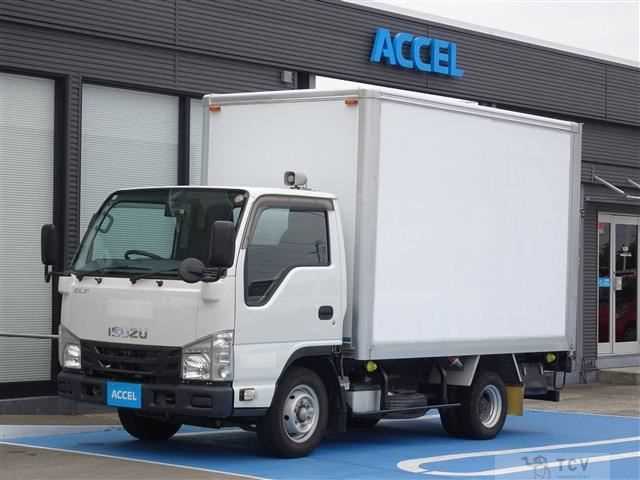 2017 Isuzu Elf Truck