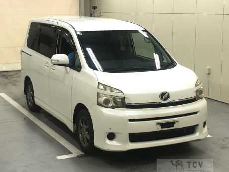 2010 Toyota Voxy