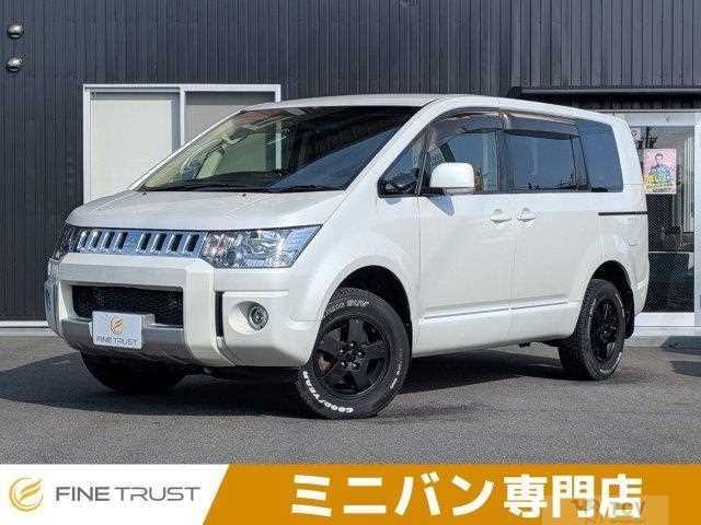 2018 Mitsubishi Delica D5